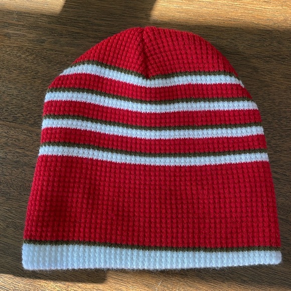 Arsenal Winter Hat - Picture 2 of 4
